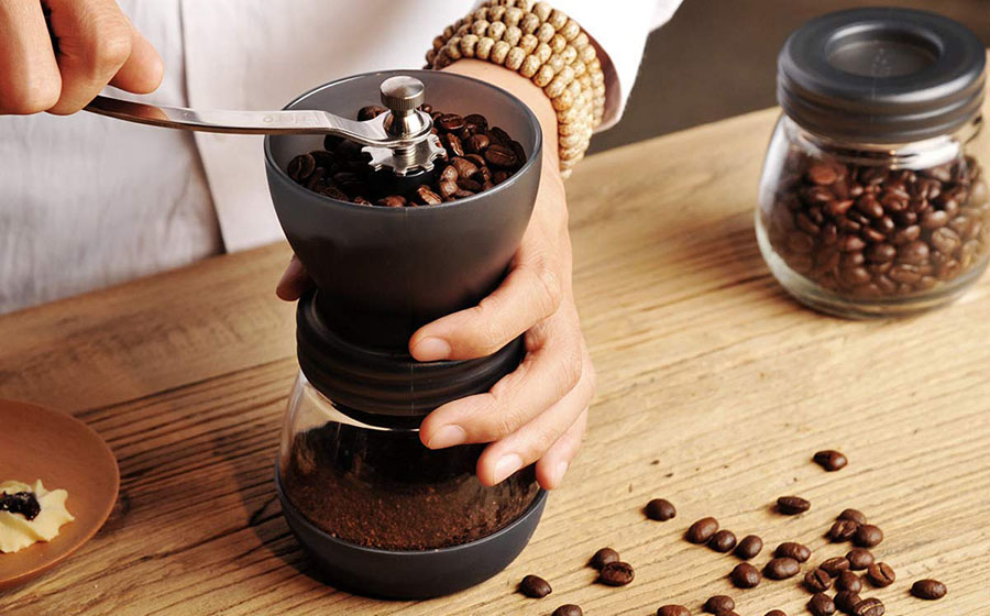 The 4 Best Coffee Grinders of 2022 | Reviews by CoffeeMachinesTips